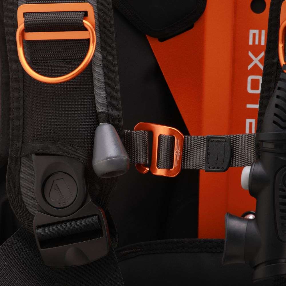 Apeks Exotec-S Negro / Naranja