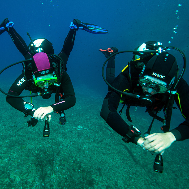 Seac Screen Negro / Rojo